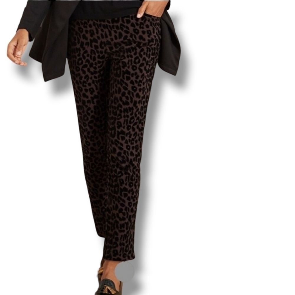 Chico's Perfect stretch Cheetah-Flocked Josie Slim Ankle Pants 1/Medium